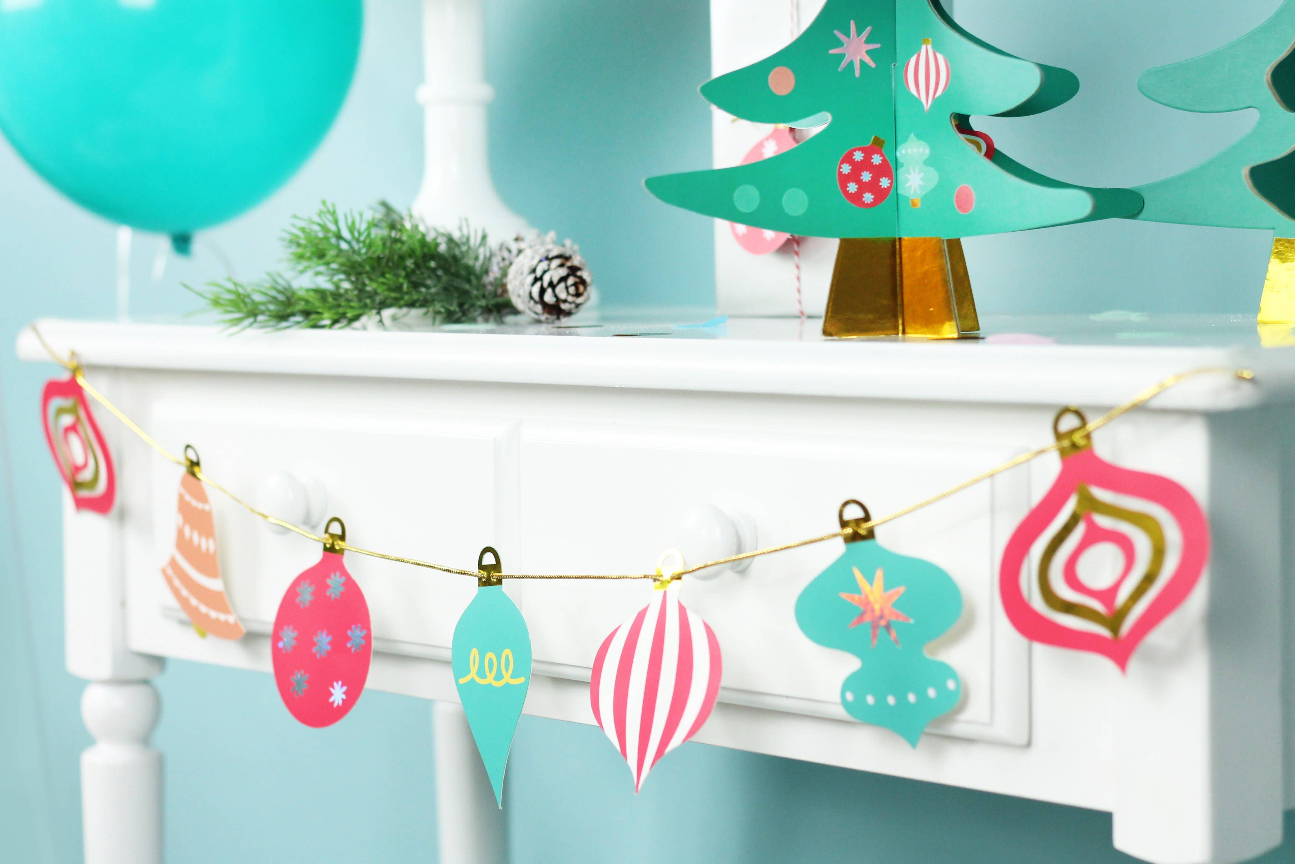 Gold Sparkles Christmas Banner