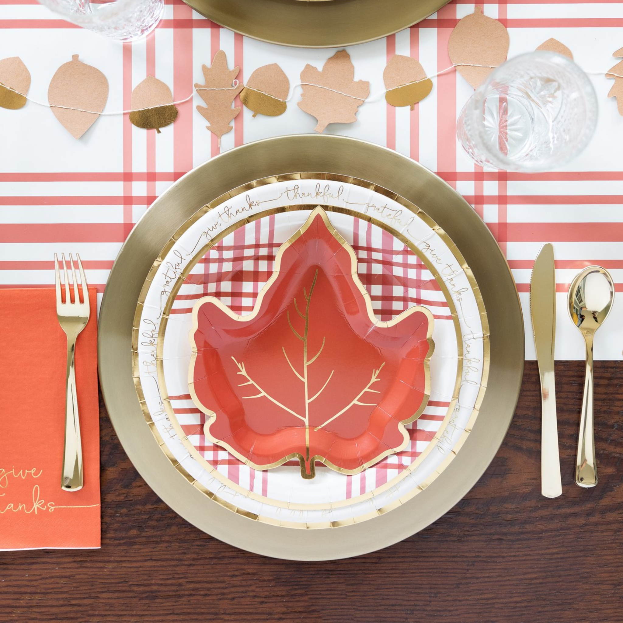 Plaid Round Plates